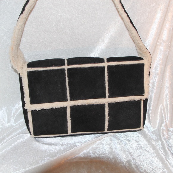 NEW Fabulous Black Suede & & Sherpa Aerosoles Bag - Picture 1 of 4